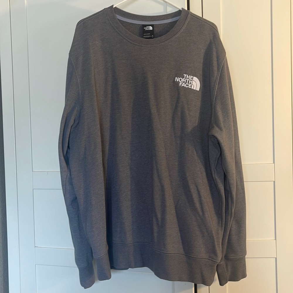 Men’s north face crew neck